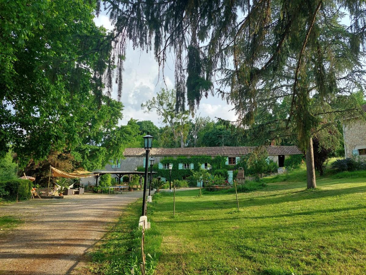 Moulin De Monpoisson Bed & Breakfast Le Puy Ngoại thất bức ảnh
