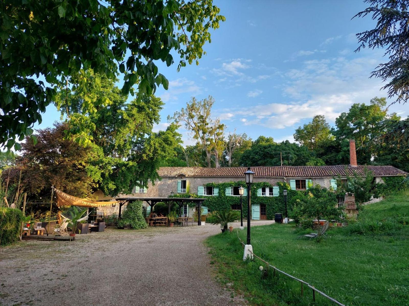 Moulin De Monpoisson Bed & Breakfast Le Puy Ngoại thất bức ảnh